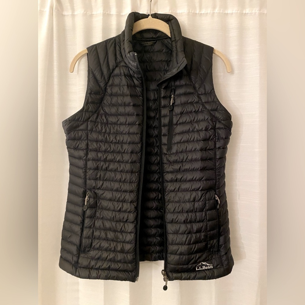 LL Bean Small Black Puffy Vest